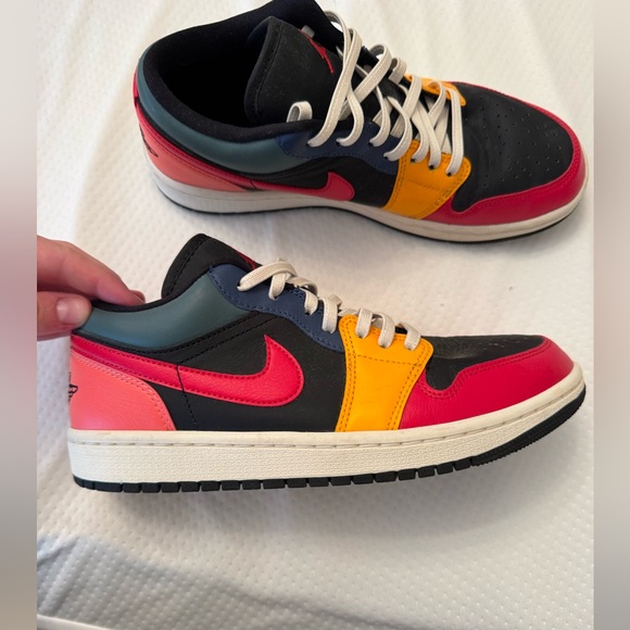 Nike Air Jordan Low - Picture 1 of 5